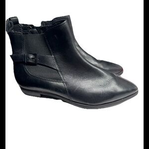 CLARKS Artisan black Leather Pointed Toe Ankle Boots Sz 8.5